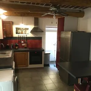 Hébergement de vacances La Maison De Lily, Cosy Dans Le Vieux-hyères, Parking Gratuit, Hyères